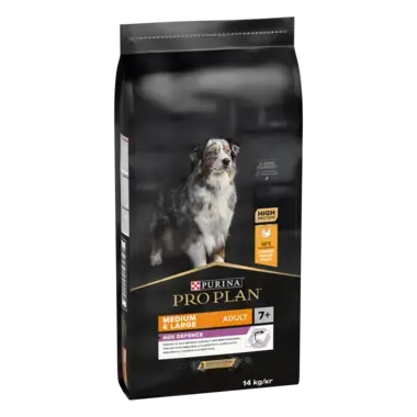 Front PURINA® PRO PLAN® Medium & Large Adult 7+ Age Defence