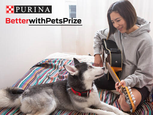 Better with Pets prize vrouw zit met hond